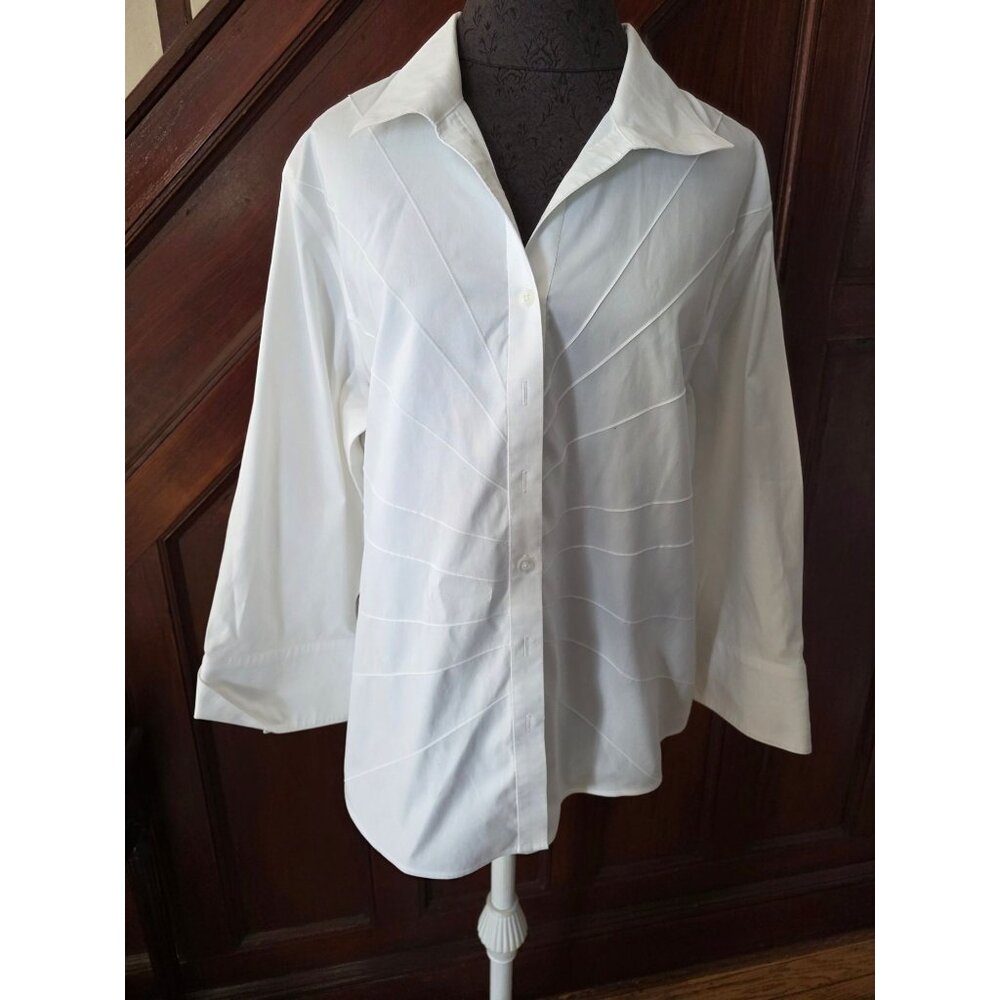 White Chicos No Iron Button Down Shirt Size 3 Cotton Blouse Pleated Pattern